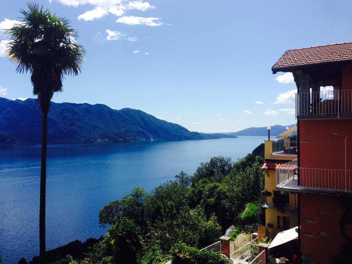 Residenza Le Camelie Apartment Oggebbio Exterior photo