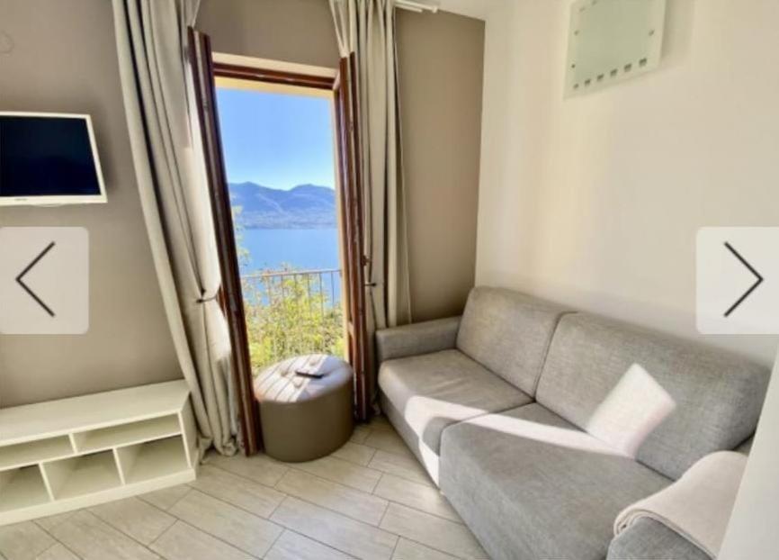 Residenza Le Camelie Apartment Oggebbio Exterior photo